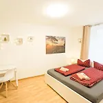 Urlaubsmagie - Himmelblau - Balkon, Gemeinschaftsgarten, Sauna Und Saisonaler Pool * Sebnitz