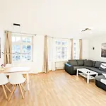 Lägenhet Urlaubsmagie - Himmelblau - Balkon, Gemeinschaftsgarten, Sauna Und Saisonaler Pool