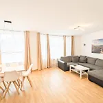 Urlaubsmagie - Himmelblau - Balkon, Gemeinschaftsgarten, Sauna Und Saisonaler Pool