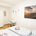 Urlaubsmagie - Himmelblau - Balkon, Gemeinschaftsgarten, Sauna Und Saisonaler Pool Lägenhet Sebnitz