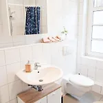 Lägenhet Urlaubsmagie - Himmelblau - Balkon, Gemeinschaftsgarten, Sauna Und Saisonaler Pool