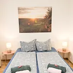 Lägenhet Urlaubsmagie - Himmelblau - Balkon, Gemeinschaftsgarten, Sauna Und Saisonaler Pool