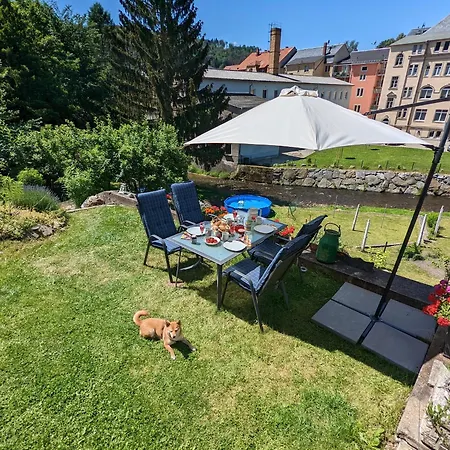 Apartamento Hw2b - Urlaubsmagie - Wohlfühlwohnung Mit Balkon, Pool, Sauna&terrasse Sebnitz