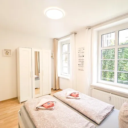 Urlaubsmagie - Himmelblau - Balkon, Gemeinschaftsgarten, Sauna Und Saisonaler Pool Sebnitz