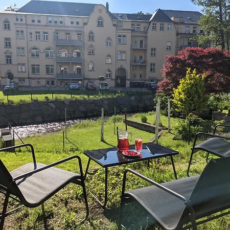 Apartment Urlaubsmagie - Himmelblau - Balkon, Gemeinschaftsgarten, Sauna Und Saisonaler Pool - Hw2b Sebnitz