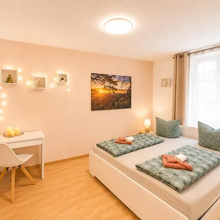 Hw2b - Urlaubsmagie - Wohlfühlwohnung Mit Balkon, Pool, Sauna&terrasse * Sebnitz