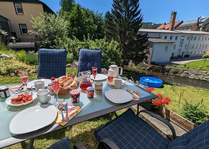 Hw2b - Urlaubsmagie - Wohlfuehlwohnung Mit Balkon, Pool, Sauna & Terrasse Sebnitz